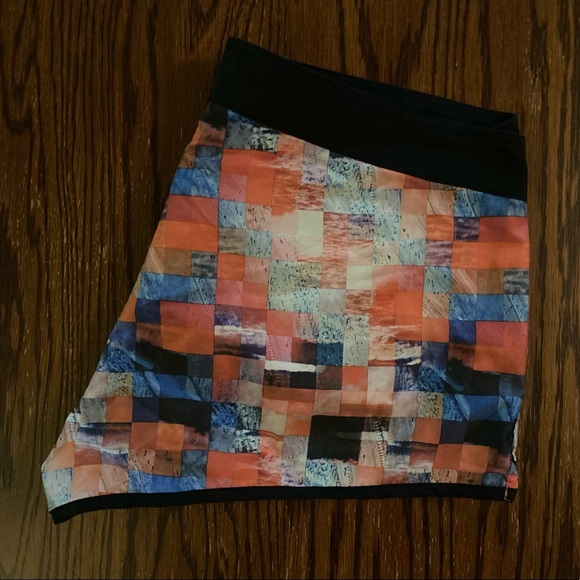 Bench Shorts - Picture 3 of 4